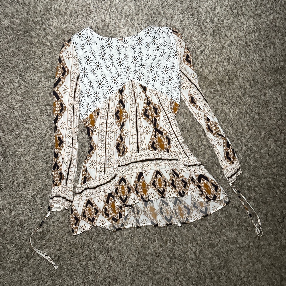 Free People Boho Printed Long-Sleeve Peasant Top in White and Brown XS